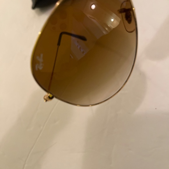 Ray Ban gold  large aviator lens sunglasses unisex - Picture 7 of 8